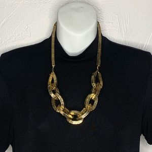 Gold Chainlink Necklace